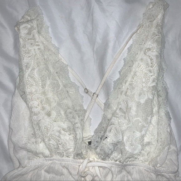 White Lacy Plunging Crop Top with Ruffle Hem - Picture 3 of 5